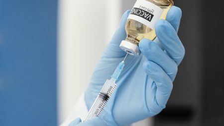 Nevada Regulators Encourage Casino Workers To Get Vaccinated